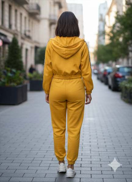 Letter print yellow top and pants set