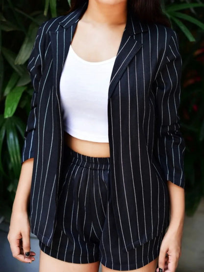 Set of 2- stripe shrug with shorts Periwinkley Shop