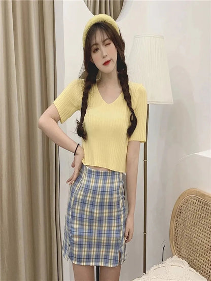 knitted V-neck thin cropped T-shirt Yellow Periwinkley Shop