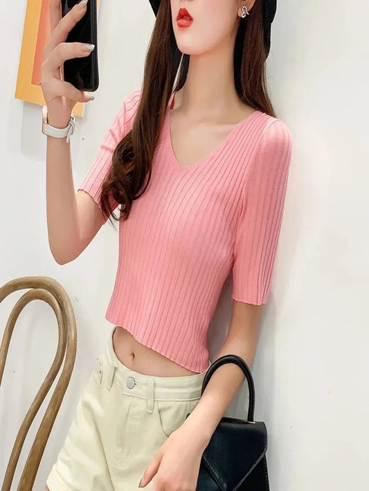 knitted V-neck thin cropped T-shirt Pink Periwinkley Shop
